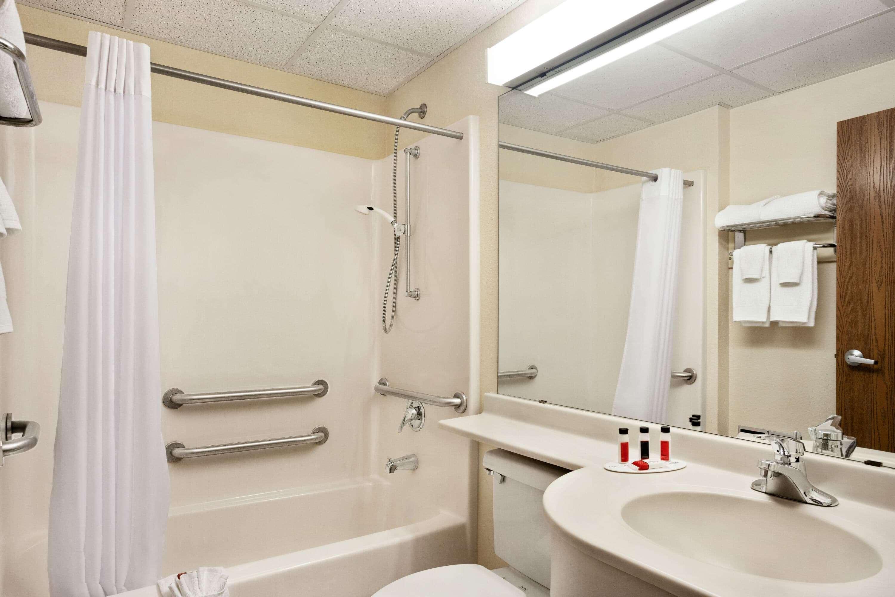 Travelodge By Wyndham Fort Scott Kültér fotó