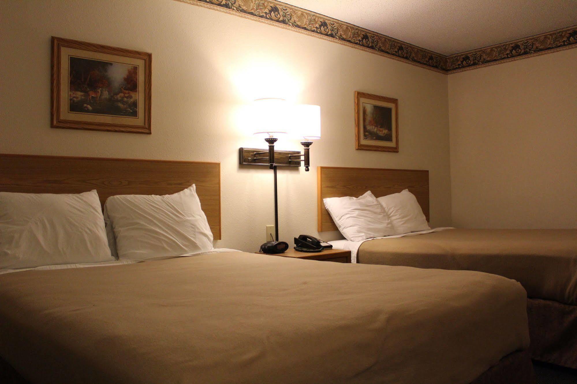 Travelodge By Wyndham Fort Scott Kültér fotó