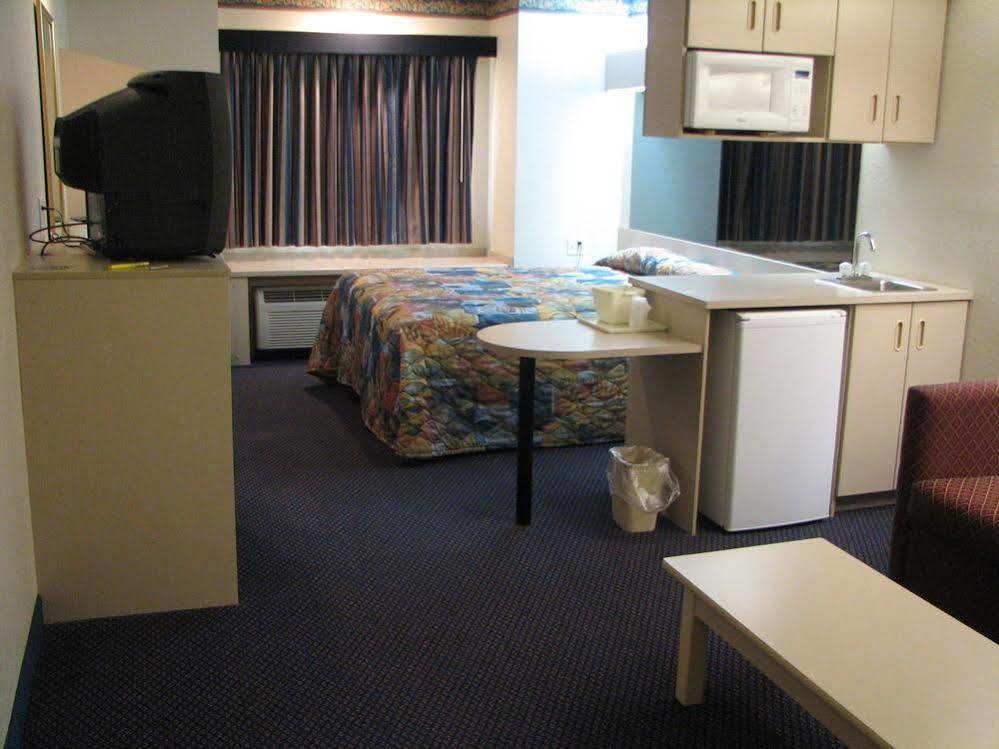 Travelodge By Wyndham Fort Scott Kültér fotó