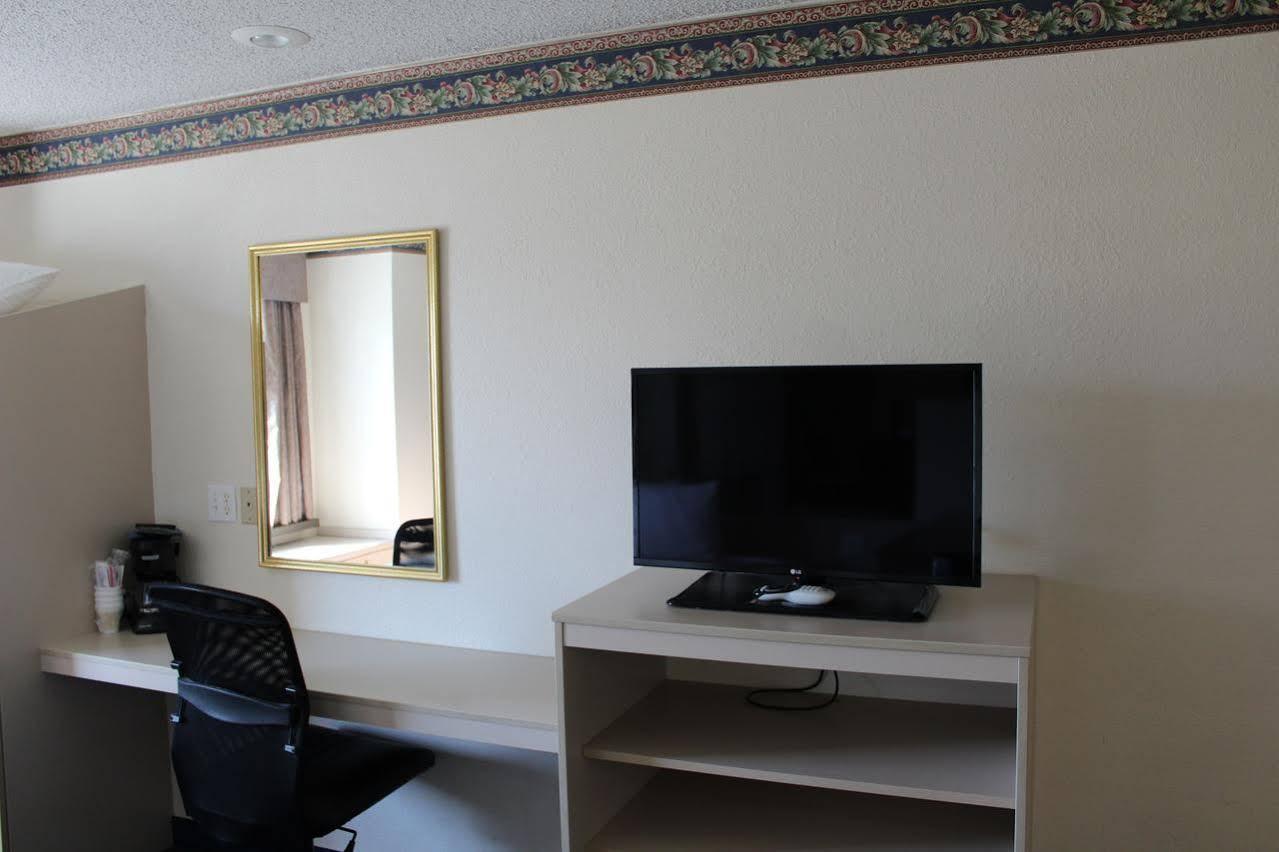 Travelodge By Wyndham Fort Scott Kültér fotó